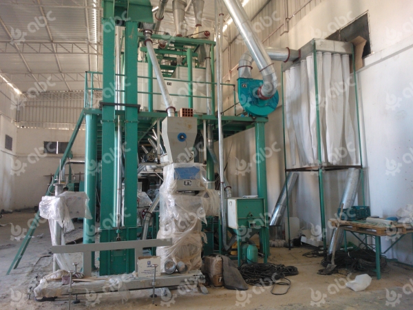 flour packing machine and bag type dust collector